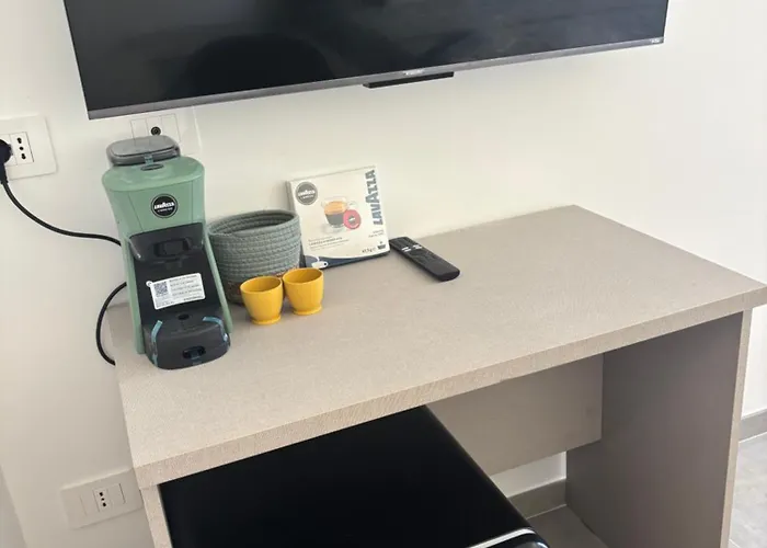 ゲストハウス La Pulvarera カステルサルド